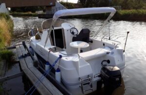 Půjčovna hausbotů, lodí a člunů Baťův kanál levně - Amelie 3