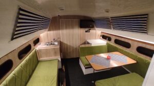 Půjčovna hausbotů, lodí a člunů Baťův kanál levně - Shilla 9