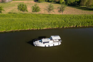 Půjčovna hausbotů, lodí a člunů Baťův kanál levně - Shilla 6