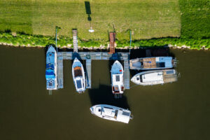 Půjčovna hausbotů, lodí a člunů Baťův kanál levně - Shilla 18